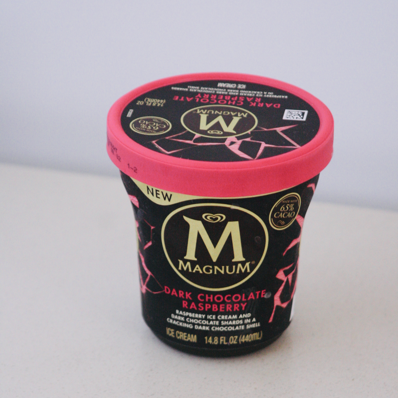アメリカのおすすめチョコアイス 　Magnum Pint 図鑑　ダークチョコレートラズベリー