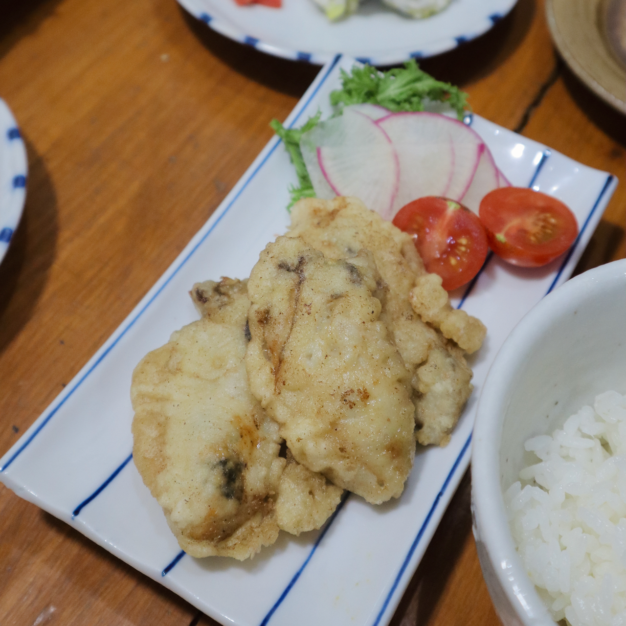 カキフライもいいけれど、牡蠣の天ぷらも美味しいよ！ お塩との相性よし。