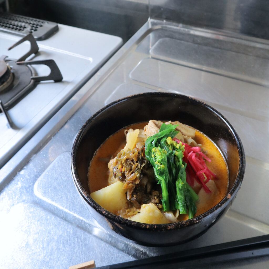 タイレッドカレー×麺 ≒ カオソイ風＝美味しい