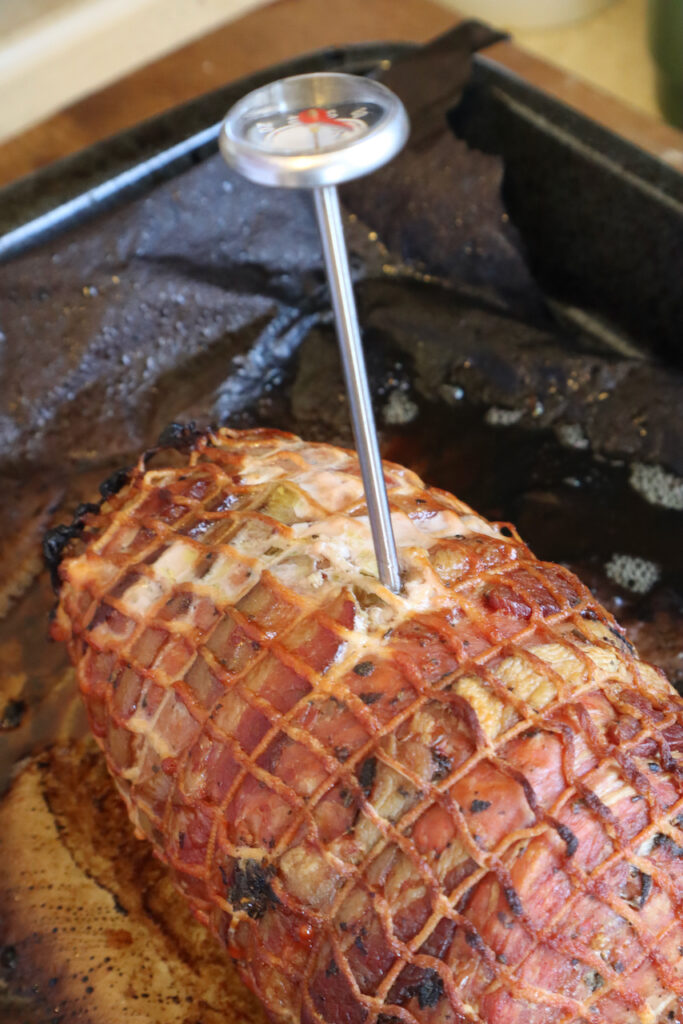 トレーダージョーズ の味付き 豚肉 イタリアン ポルケッタ　焼き上がりのコツは温度を測ること