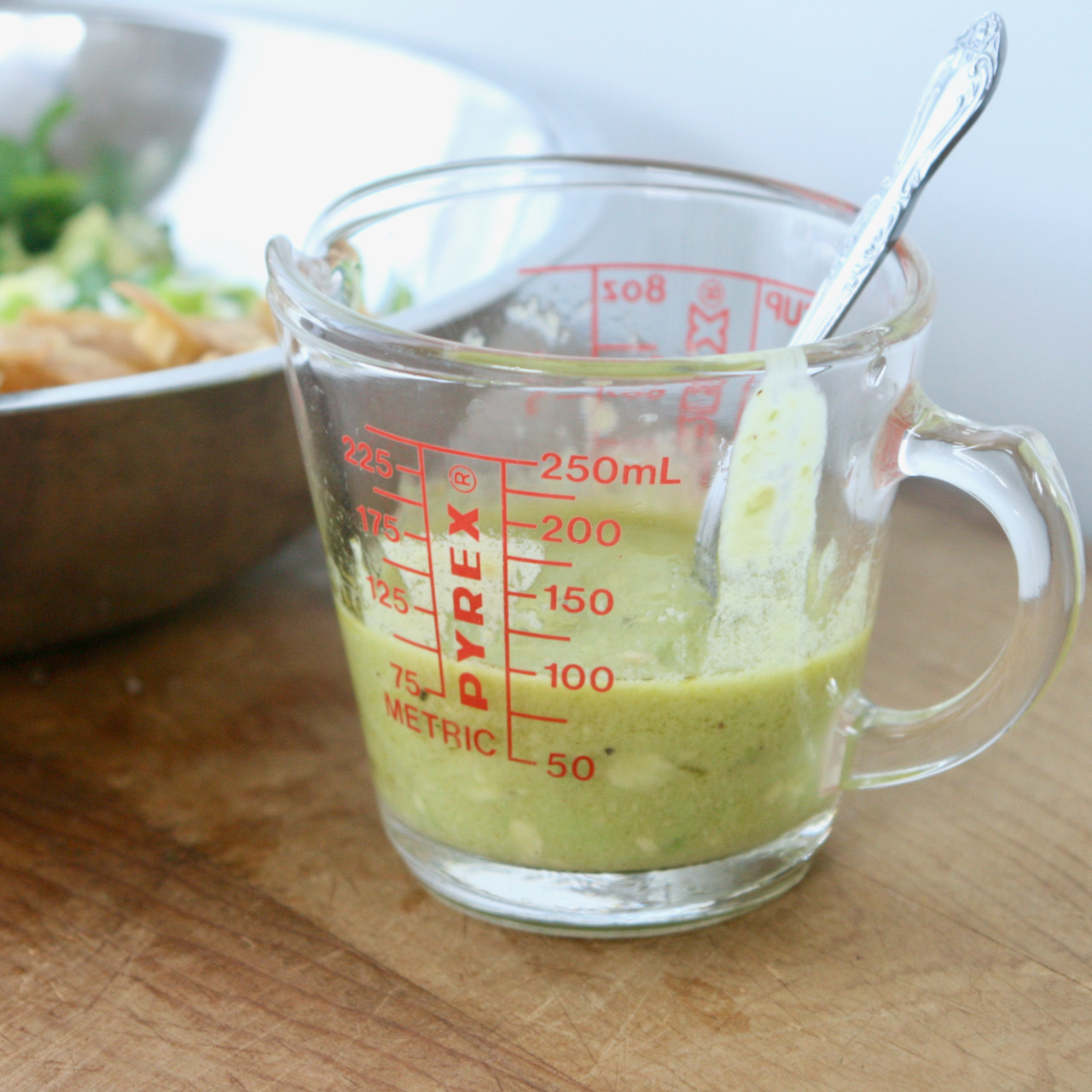 パクチー入れて メキシカン風簡単チョップドサラダ しろくろめがね