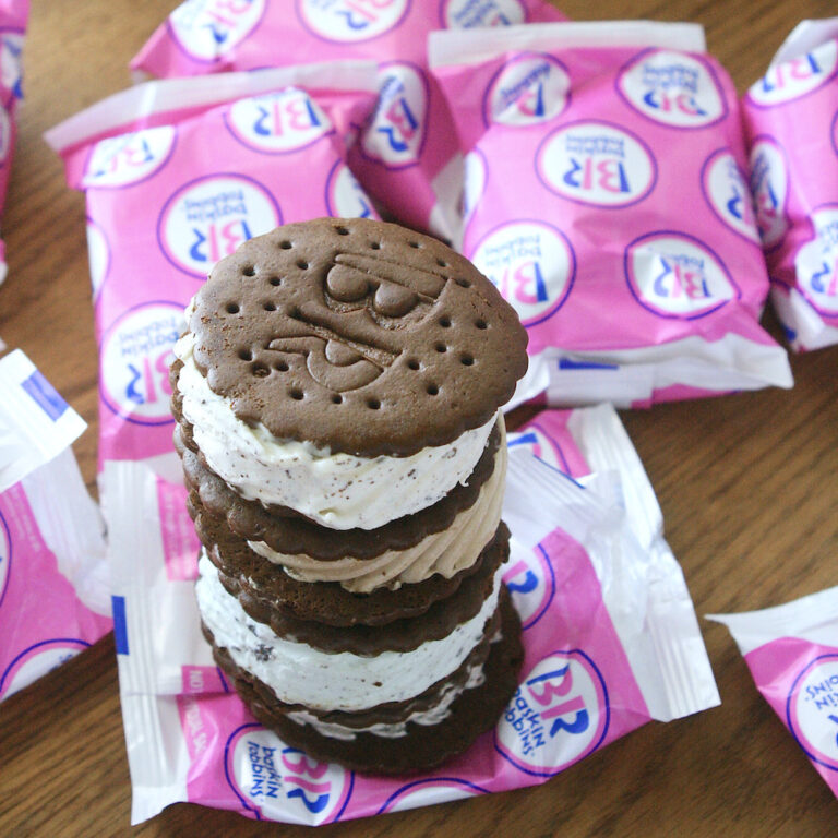 バスキンロビンスのアイスクリームサンドイッチ 全4種 しろくろめがね