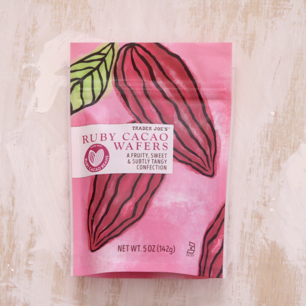 【Trader Joe's】ピンク色のチョコレート ルビーカカオ しろくろめがね