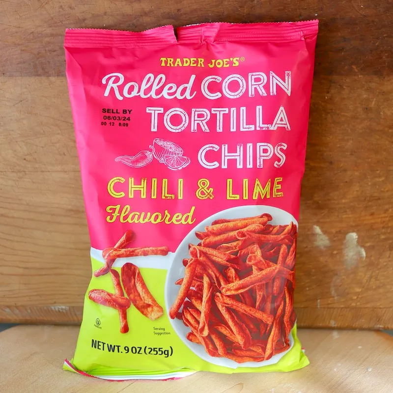 trader joe's 15th annual customer choice awards winner Chili & Lime Flavored Rolled Corn Tortilla Chips（チリ&ライム フレーバー ロールド コーン トルティーヤ チップス）