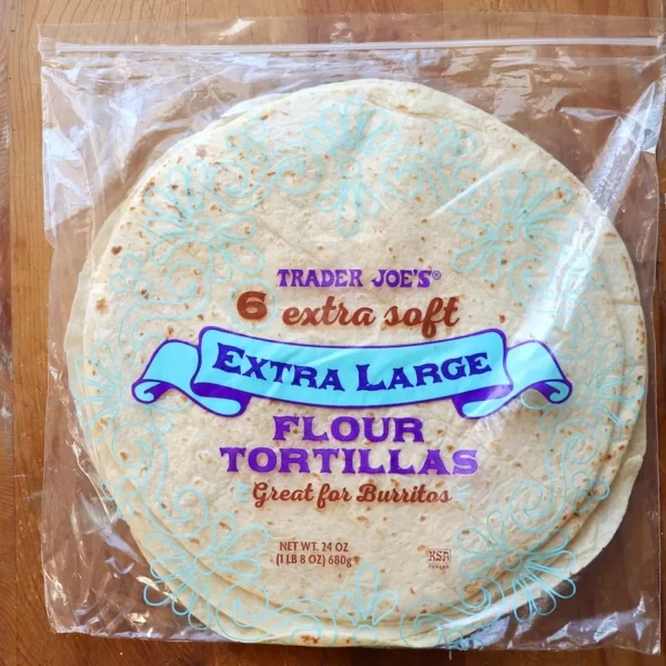 Trader Joe's（トレーダージョーズ）
Extra Large Flour Tortillas（エクストラ ラージ フラワー トルティーヤズ）