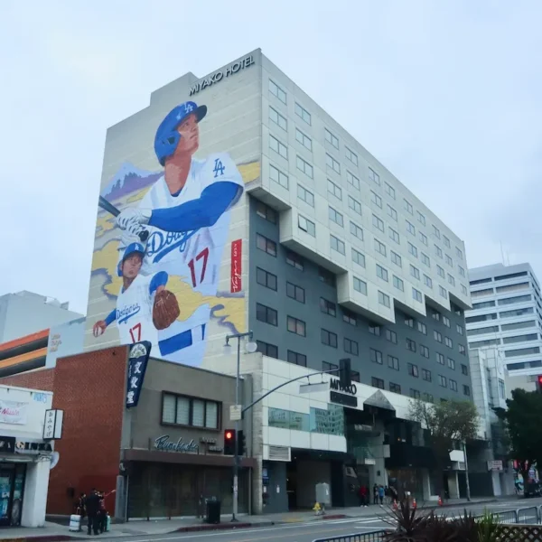 リトルトーキョーの都ホテルの大谷選手の巨大壁画