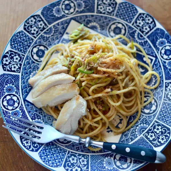 鰹節のだしがら活用パスタのレシピを美味しく作るTIPS、鶏ひき肉以外でも美味しいだしがら活用パスタ